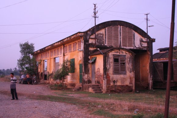 rote-khmer-asien-kaputte