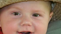 Baby-Gesicht-Laecheln