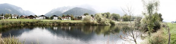 Bayern-Alpensee-Haeuser